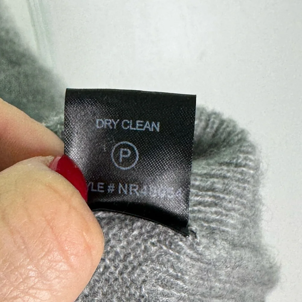 Skull Cashmere Grey Pullover Sweater - Picture 8 of 8